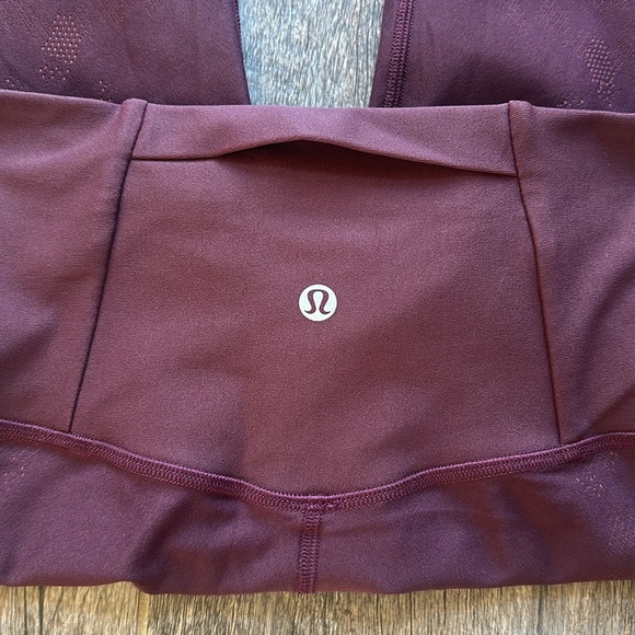 Lululemon high rise leggings size 4 - Picture 2 of 8
